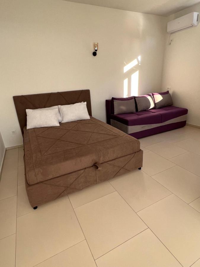 Apartments Stuart Утєха Екстер'єр фото