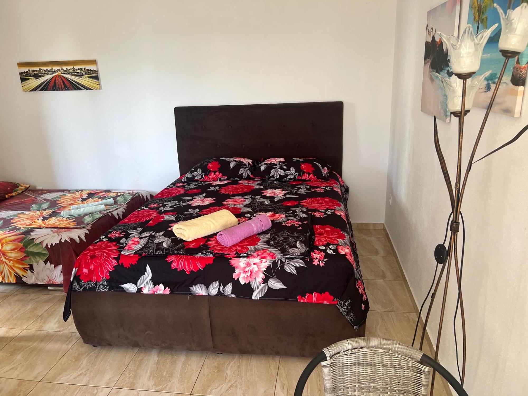 Apartments Stuart Утєха Екстер'єр фото